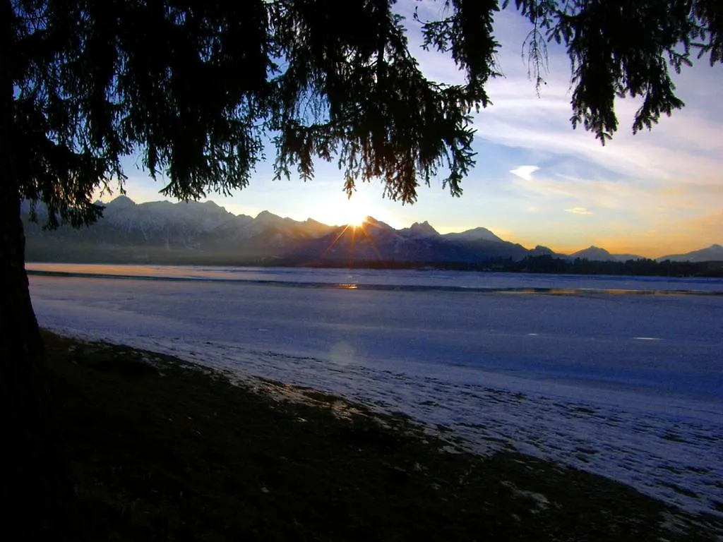 Apartment Alpenglueck De Luxe Ferienwohnung Am Forggensee Schwangau Germany