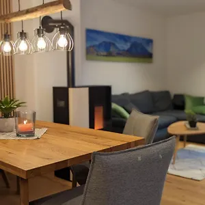 Apartment Apartschoen